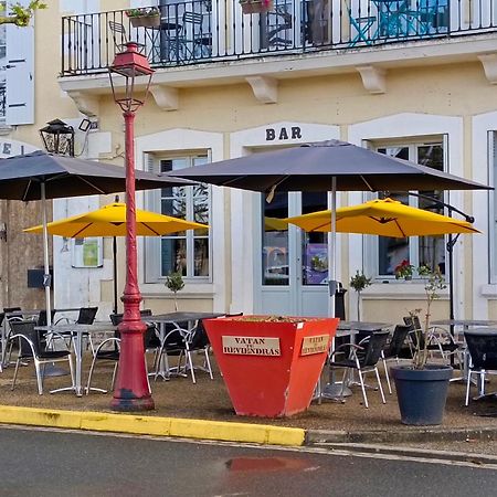 Hotel De France Vatan Екстериор снимка